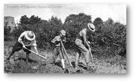 Description: http://www.hsd.org/HistoricReprod/Photographs/People/PH_P_0001_Arden%20gardeners_1910.gif